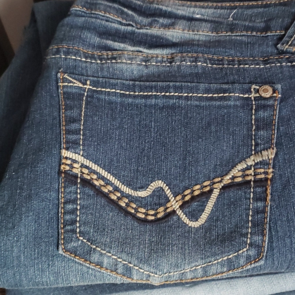 Wallflower Jeans